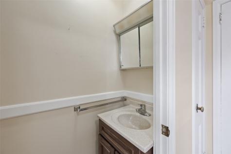 2061 Forest Drive SE Cedar Rapids IA 52403
