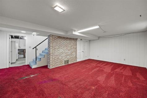 2061 Forest Drive SE Cedar Rapids IA 52403