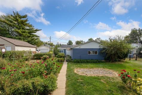 2061 Forest Drive SE Cedar Rapids IA 52403