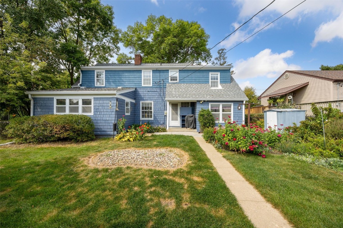 2061 Forest Drive SE Cedar Rapids IA 52403