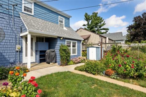 2061 Forest Drive SE Cedar Rapids IA 52403