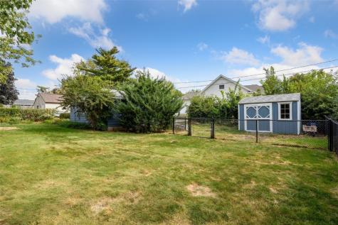 2061 Forest Drive SE Cedar Rapids IA 52403