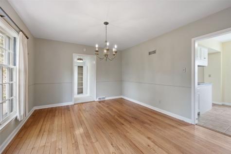 2061 Forest Drive SE Cedar Rapids IA 52403