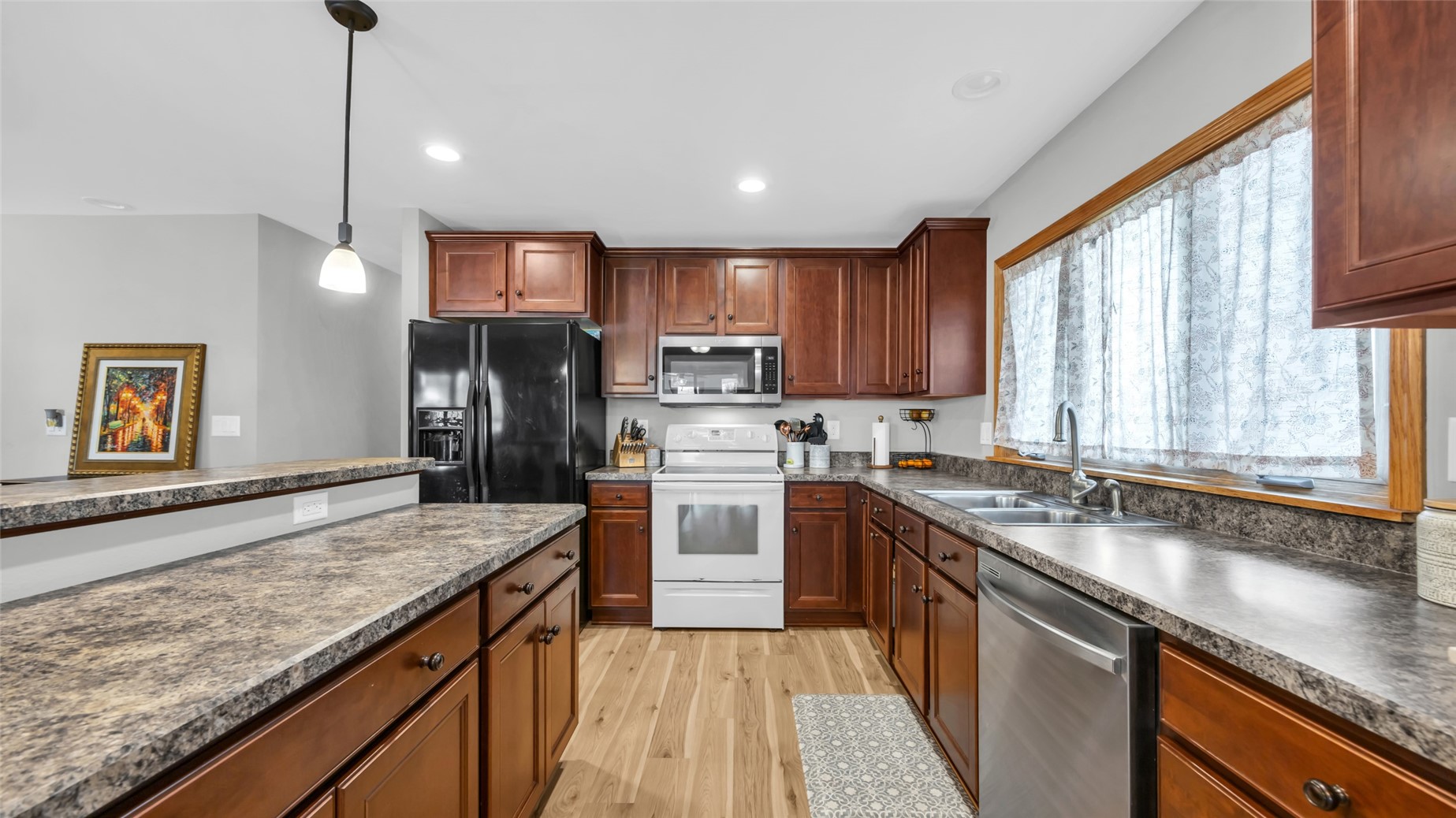 6711 Brentwood Drive NE Cedar Rapids IA 52402