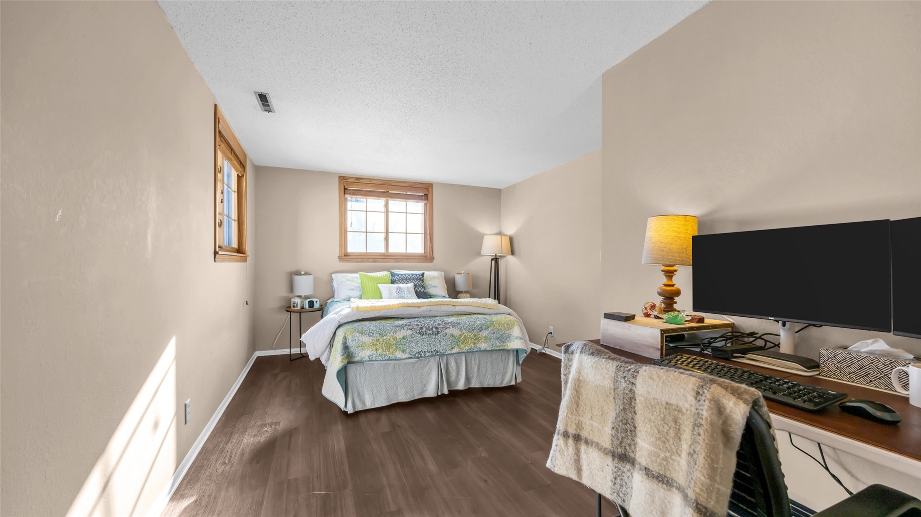 6711 Brentwood Drive NE Cedar Rapids IA 52402