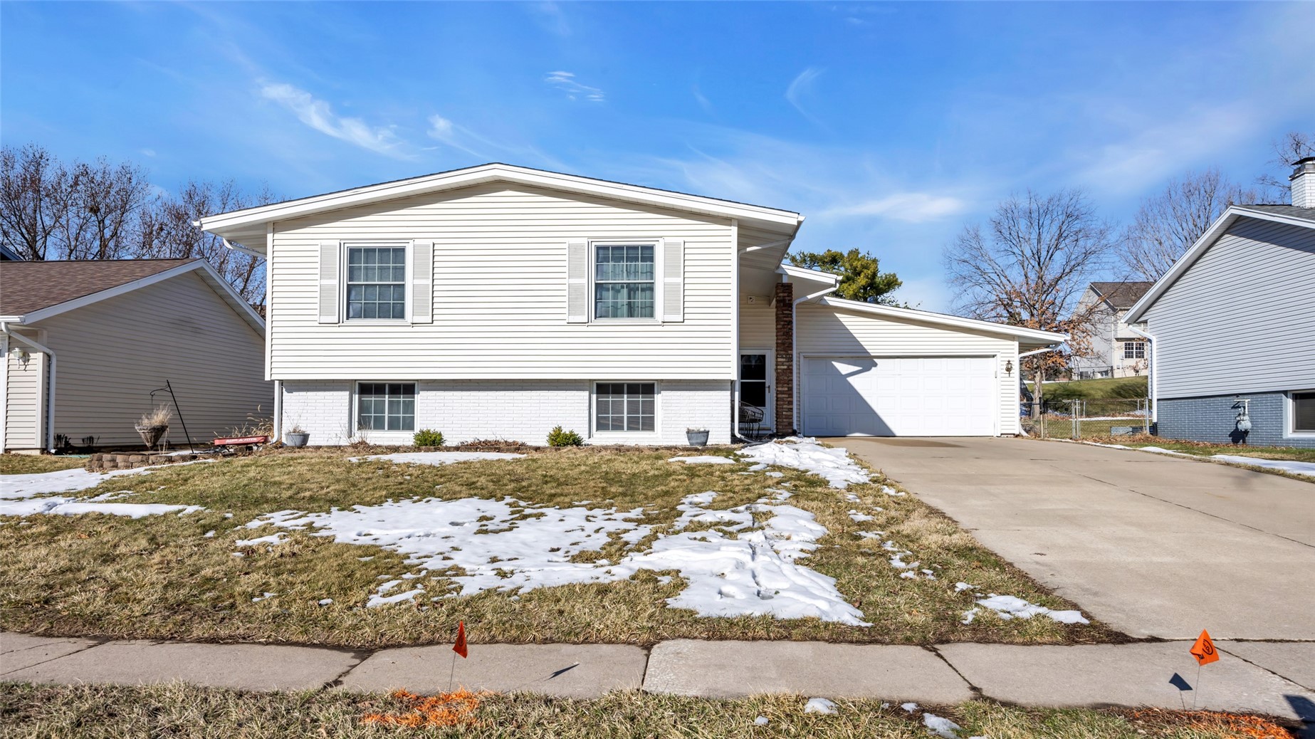 6711 Brentwood Drive NE Cedar Rapids IA 52402