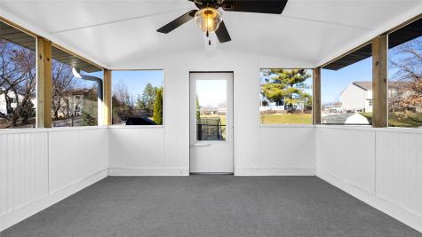 6711 Brentwood Drive NE Cedar Rapids IA 52402