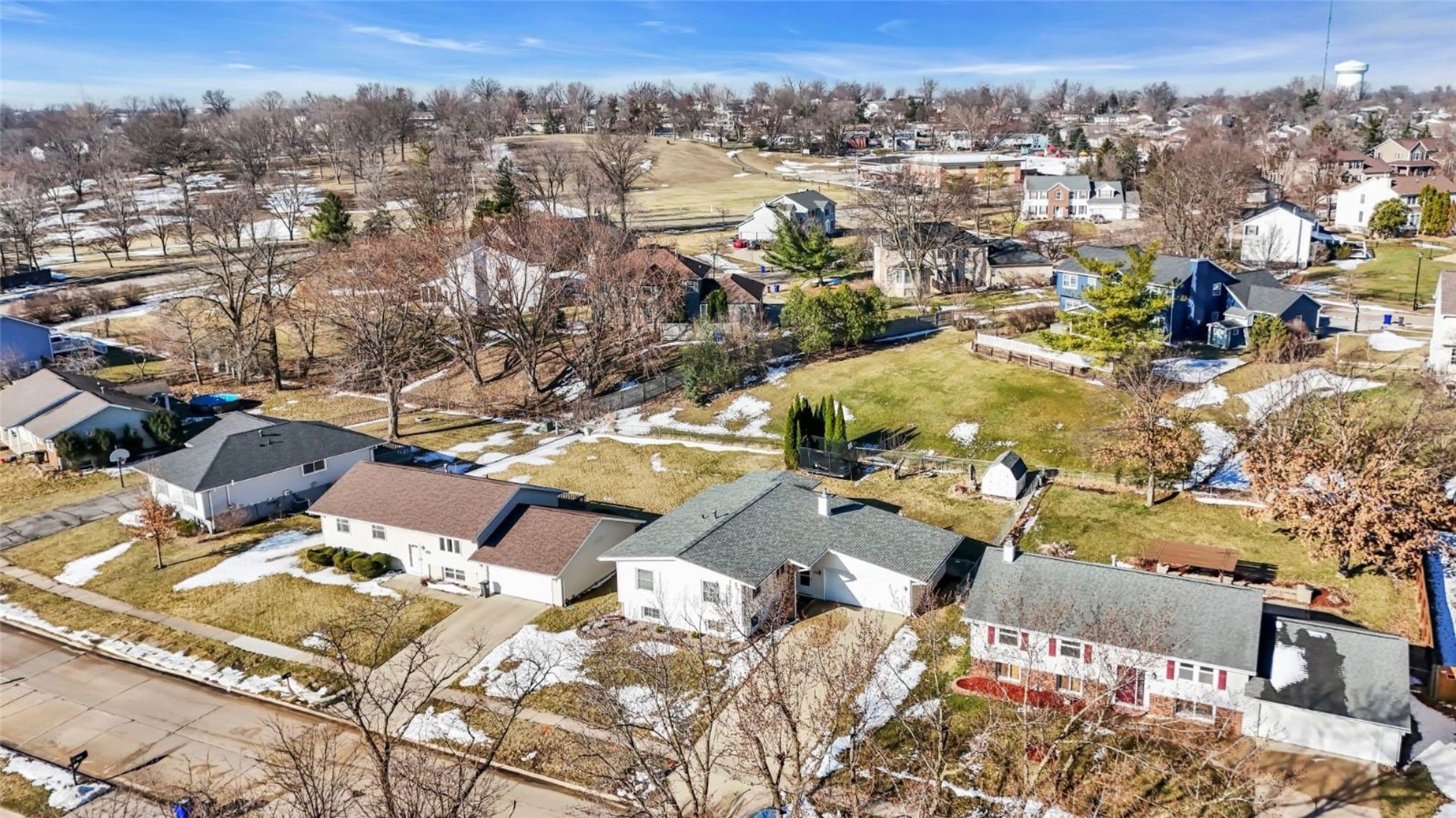 6711 Brentwood Drive NE Cedar Rapids IA 52402