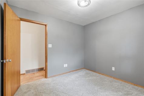 6900 Williams Boulevard Fairfax IA 52228