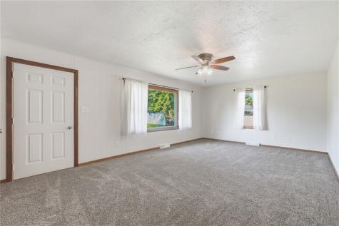 6900 Williams Boulevard Fairfax IA 52228
