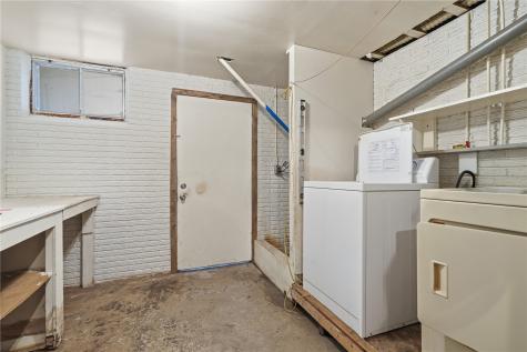 6900 Williams Boulevard Fairfax IA 52228