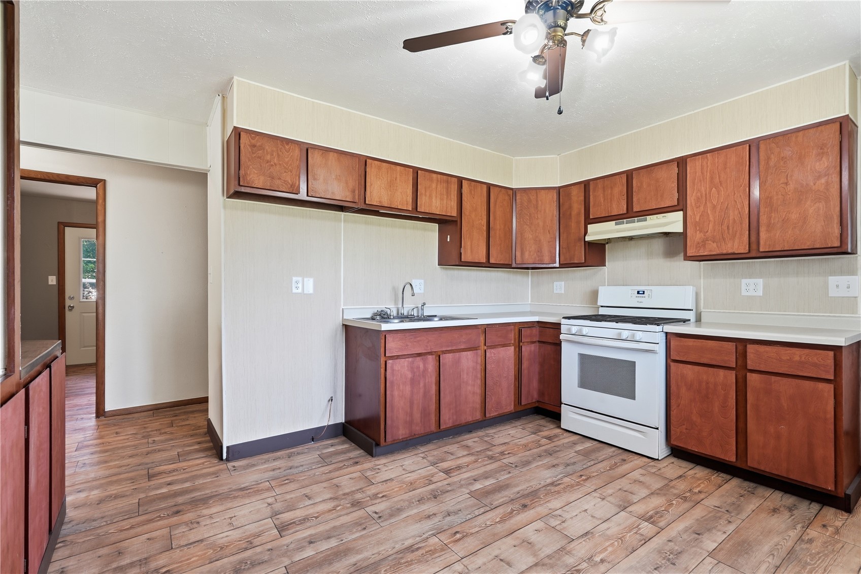 6900 Williams Boulevard Fairfax IA 52228