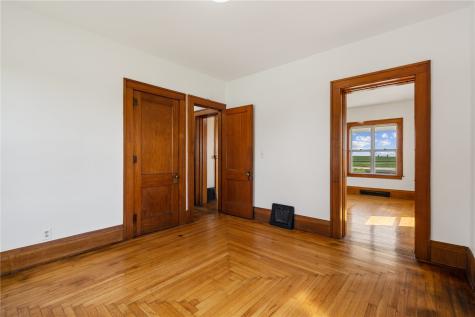 2253 73rd Street Van Horne IA 52346