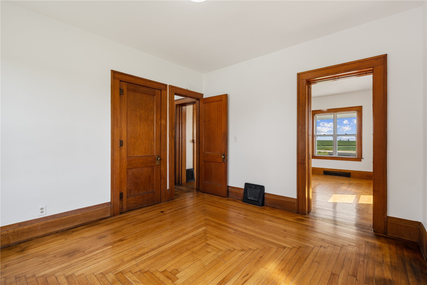 2253 73rd Street Van Horne IA 52346