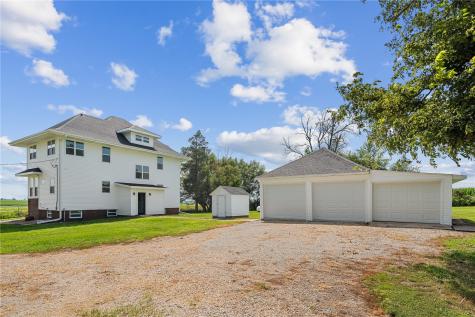 2253 73rd Street Van Horne IA 52346