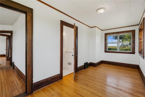 2253 73rd Street Van Horne IA 52346