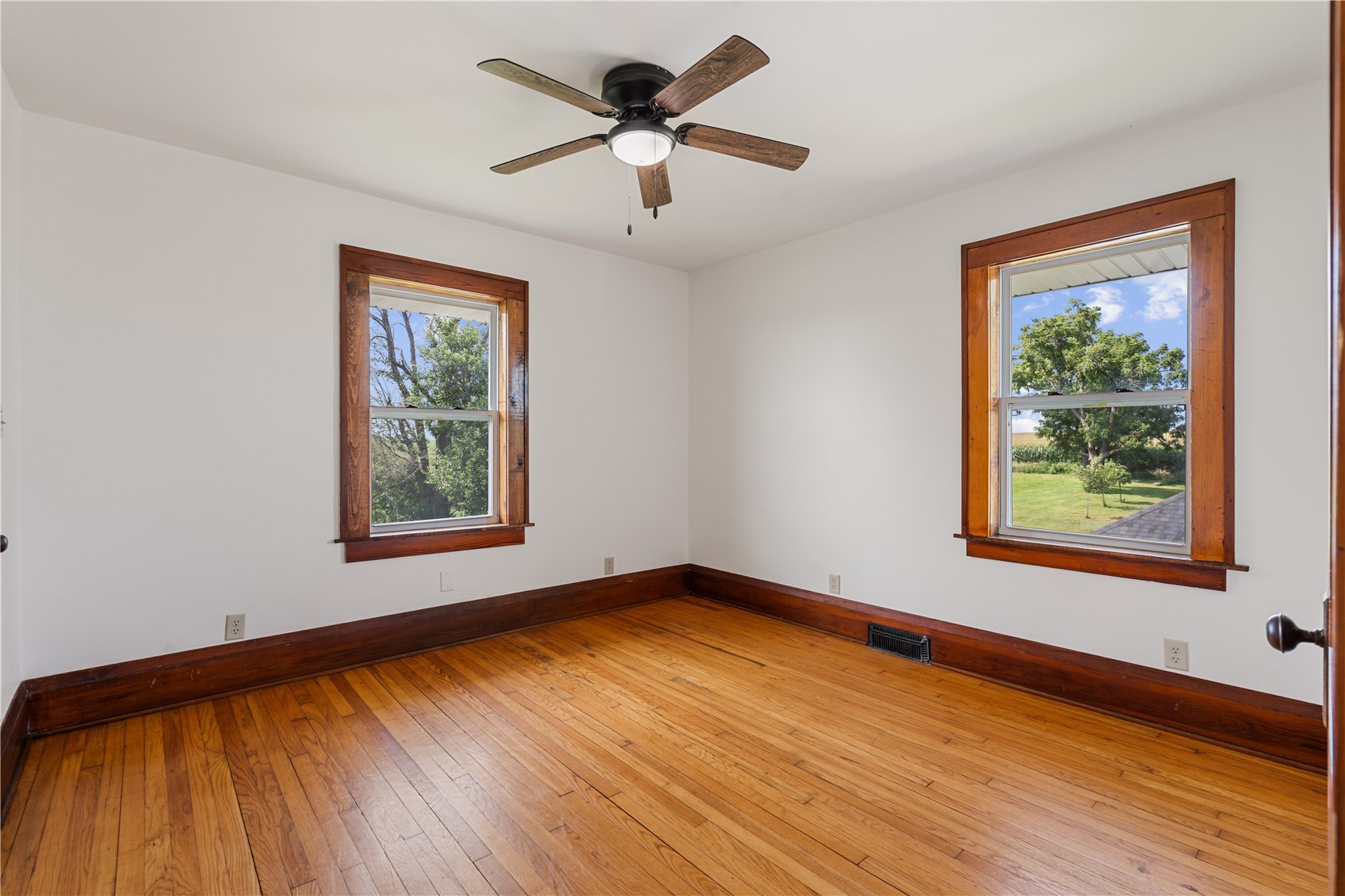 2253 73rd Street Van Horne IA 52346