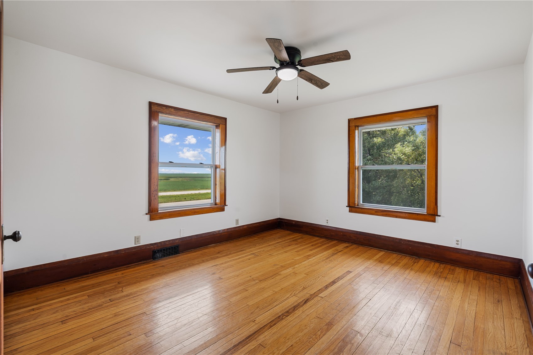 2253 73rd Street Van Horne IA 52346