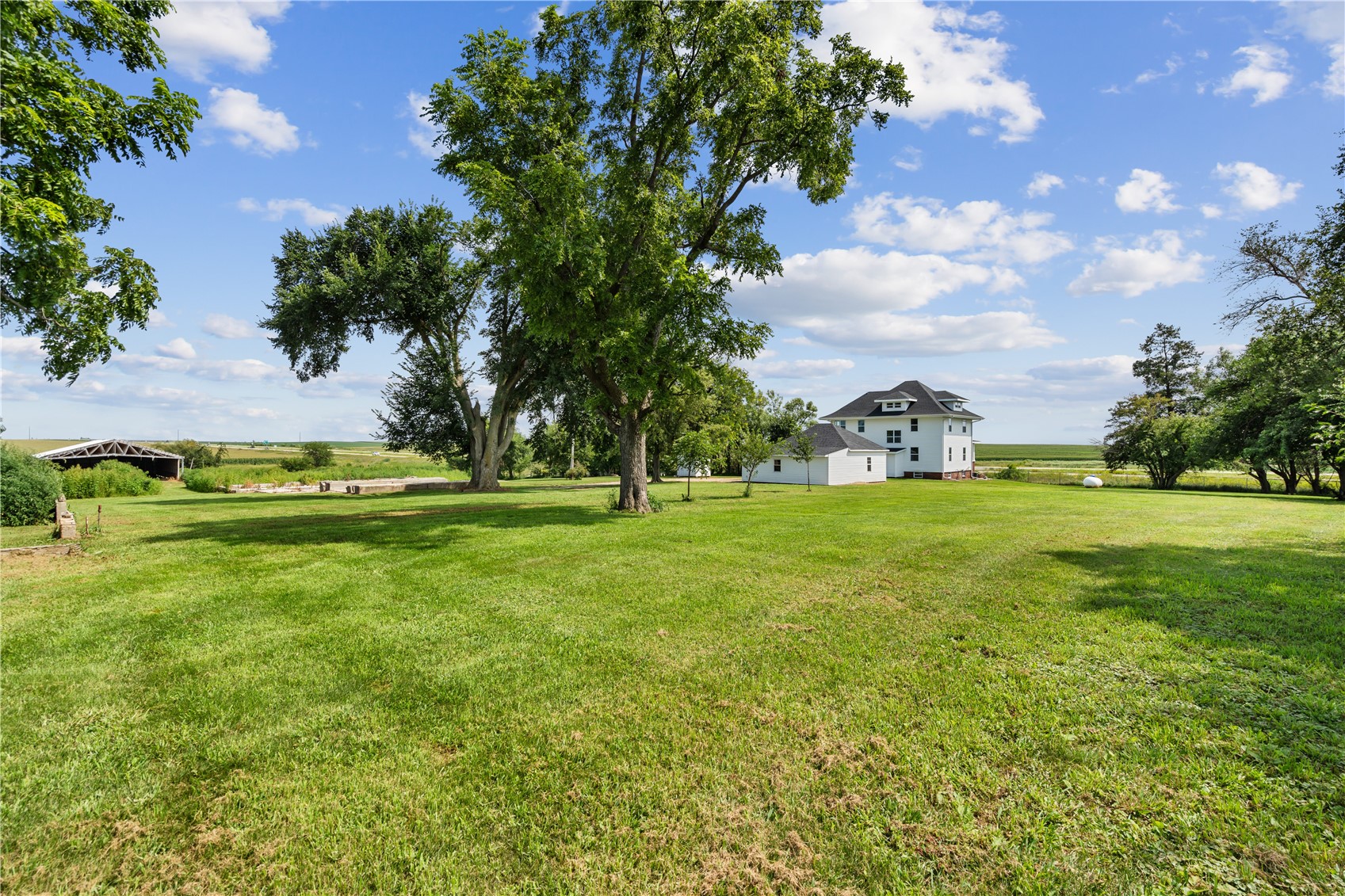 2253 73rd Street Van Horne IA 52346