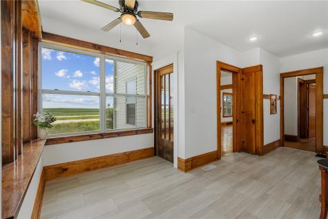 2253 73rd Street Van Horne IA 52346