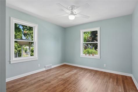 1160 11th Street Marion IA 52302