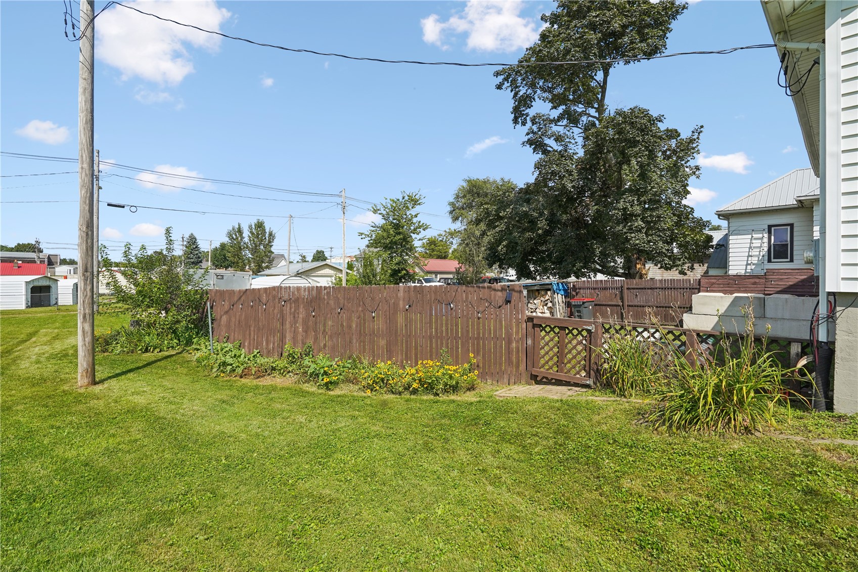 112 W Vinton Street Coggon IA 52218