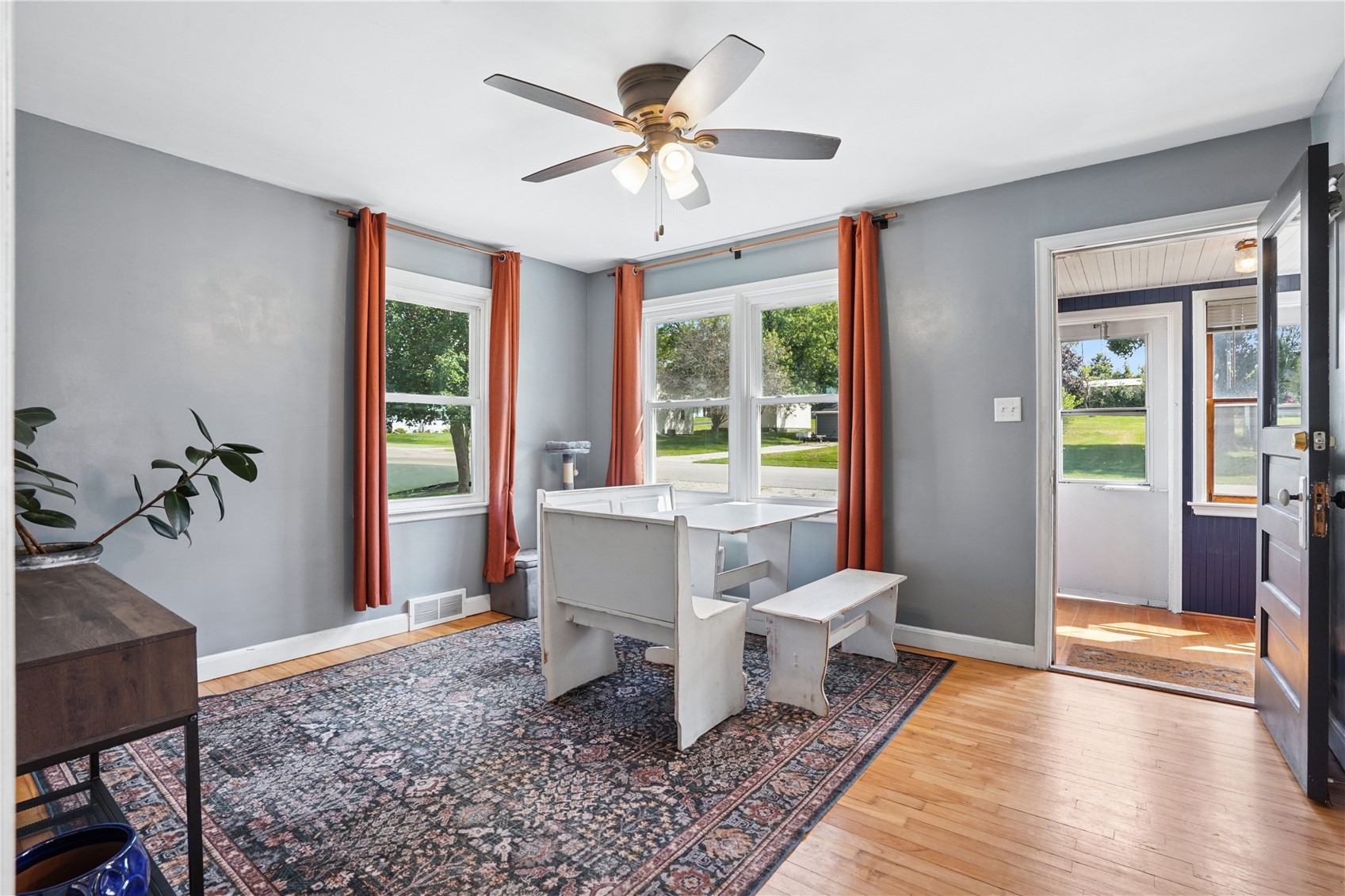 112 W Vinton Street Coggon IA 52218