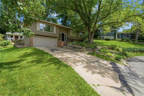 3538 Elmwood Court Cedar Rapids IA 52402