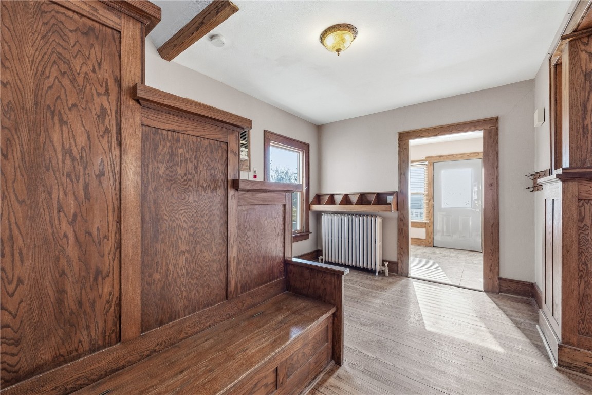 304 5th Street Victor IA 52347