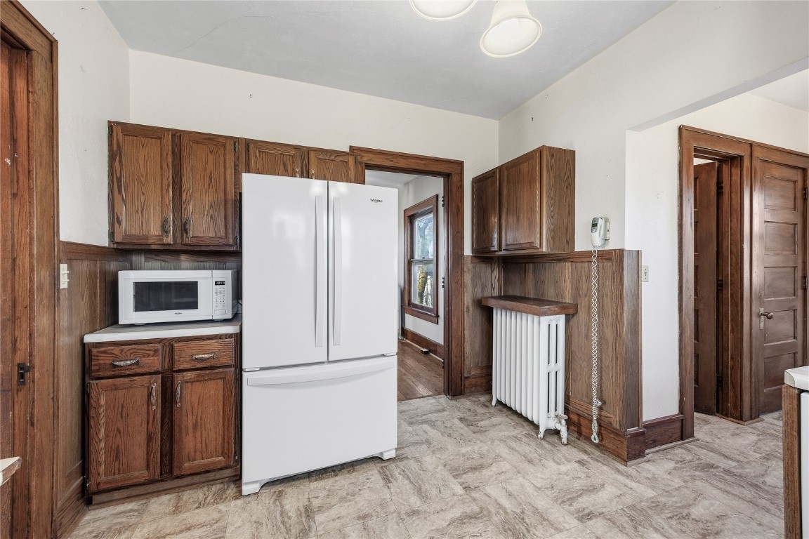 304 5th Street Victor IA 52347