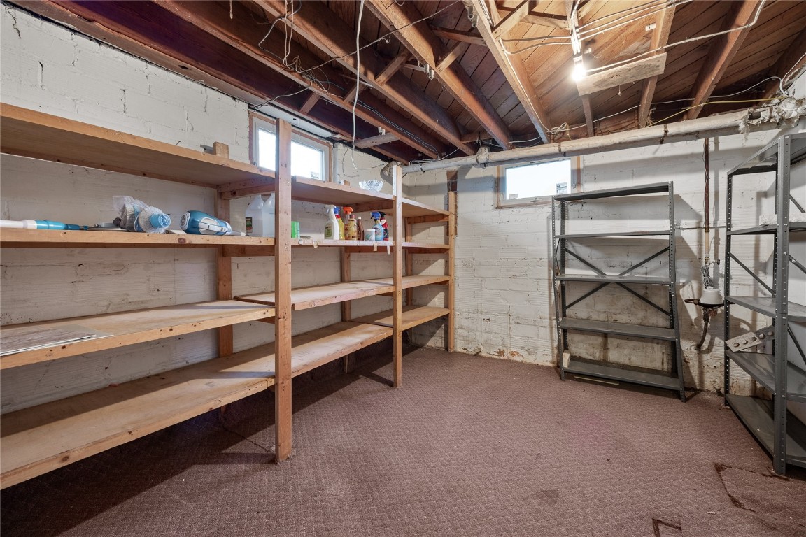 304 5th Street Victor IA 52347