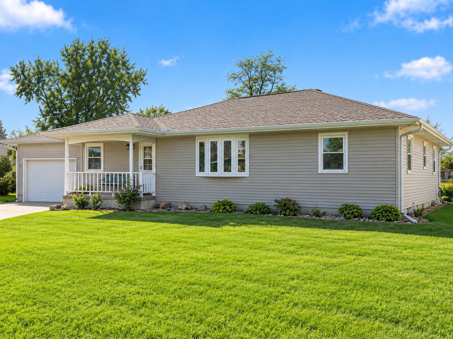 533 Park Street Fairfax IA 52228
