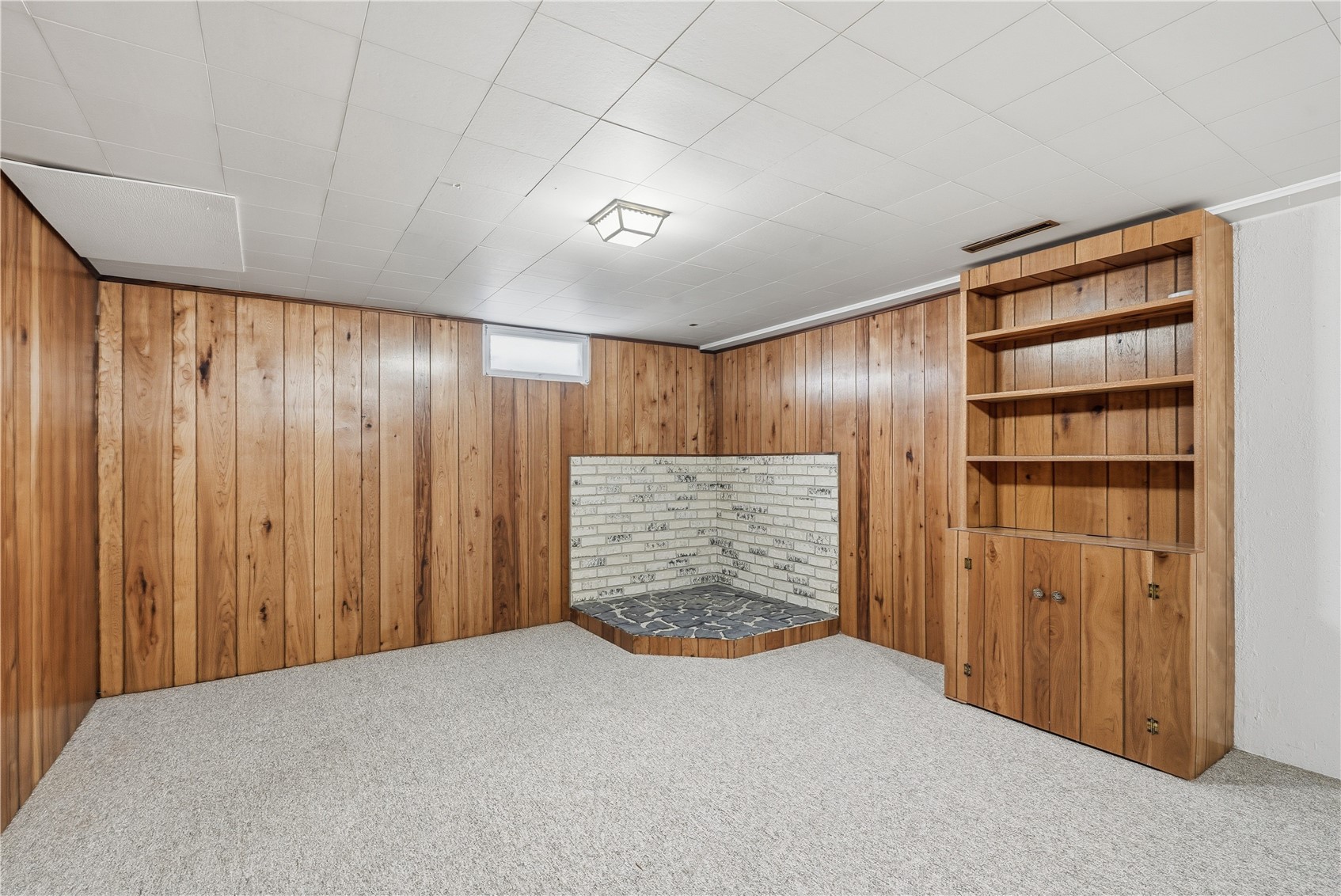 533 Park Street Fairfax IA 52228