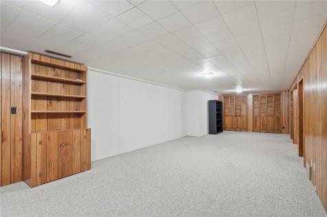 533 Park Street Fairfax IA 52228