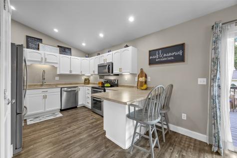 104 Kleopfer Avenue Riverside IA 52327