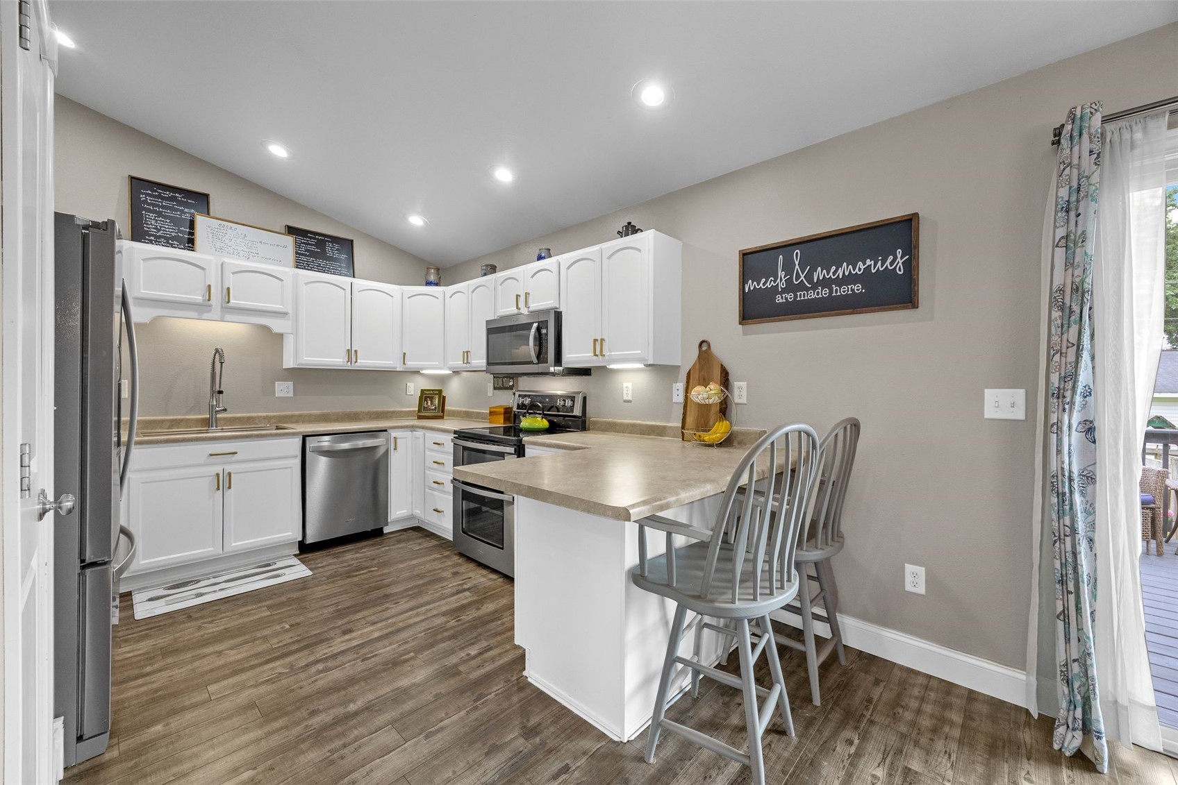 104 Kleopfer Avenue Riverside IA 52327