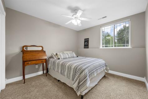 104 Kleopfer Avenue Riverside IA 52327