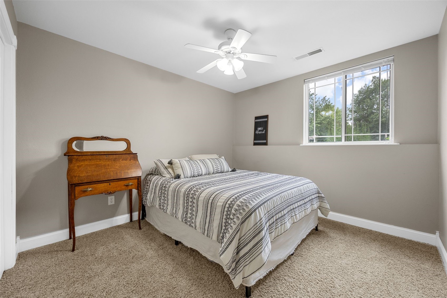 104 Kleopfer Avenue Riverside IA 52327