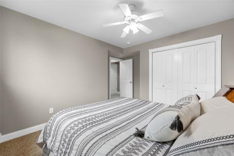 104 Kleopfer Avenue Riverside IA 52327