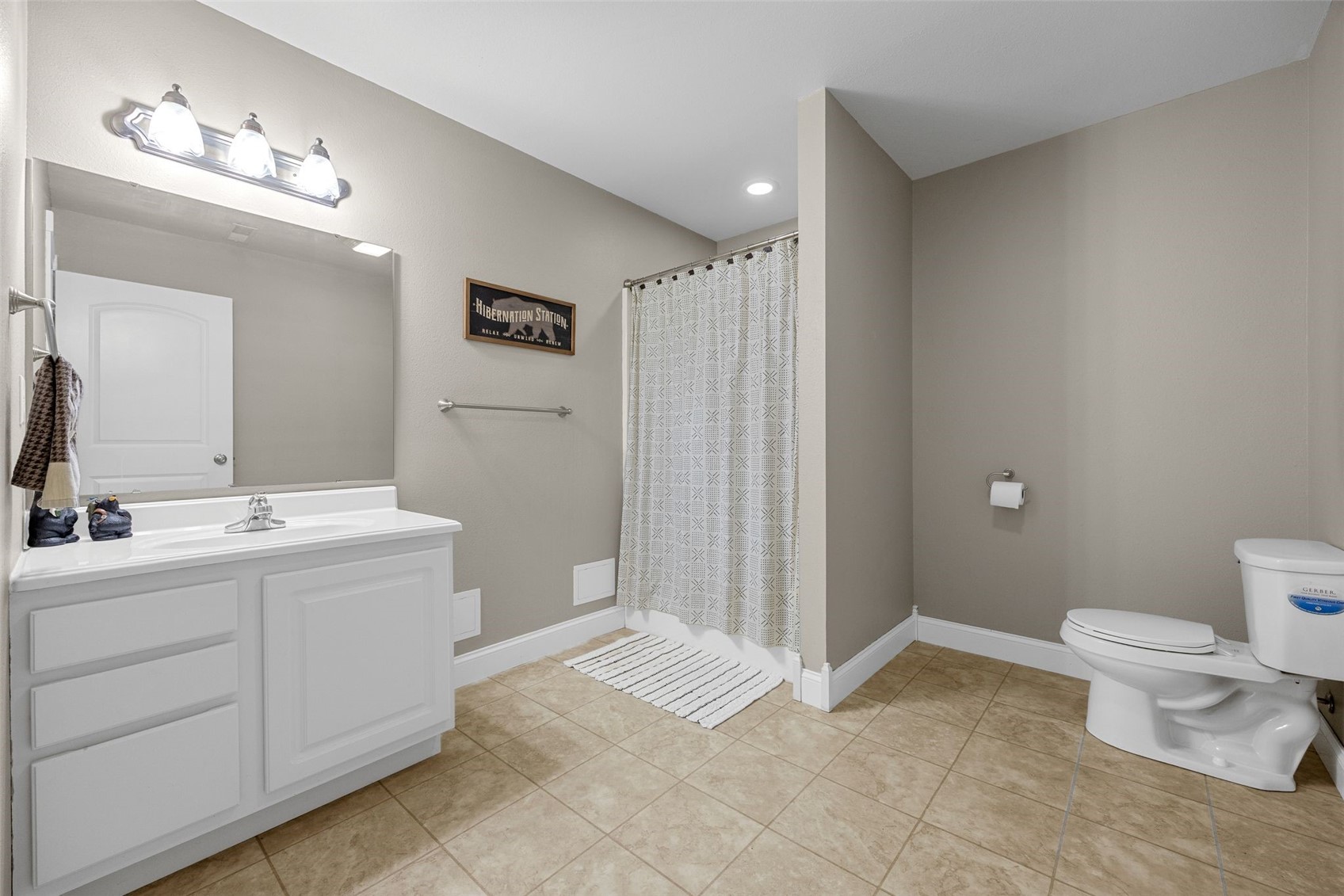 104 Kleopfer Avenue Riverside IA 52327