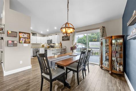 104 Kleopfer Avenue Riverside IA 52327