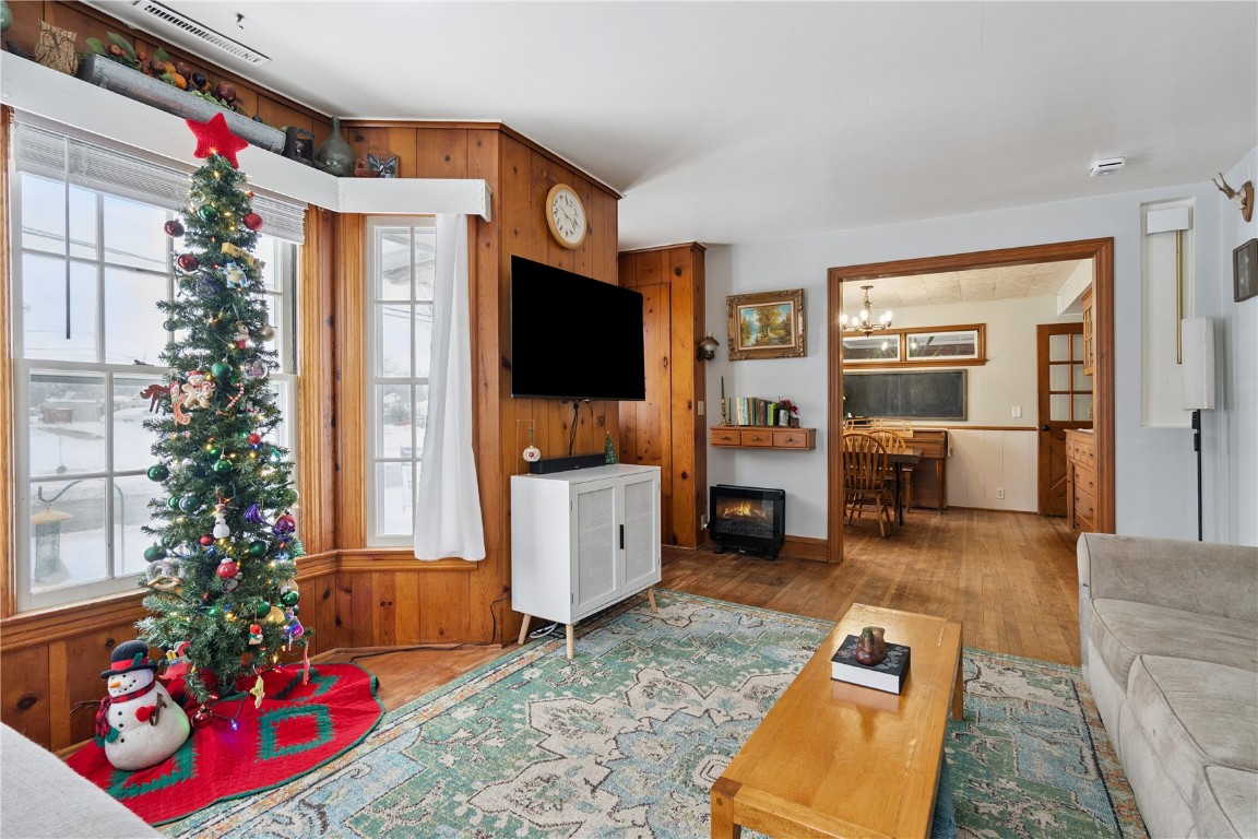 287 8th Avenue Marion IA 52302