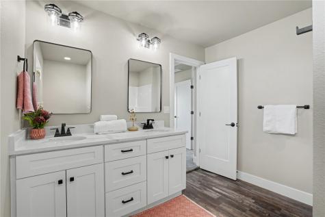 803 Mont Clair Street Solon IA 52333