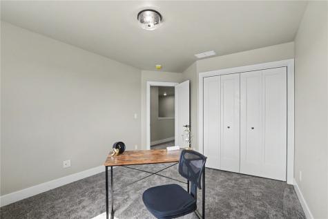 803 Mont Clair Street Solon IA 52333