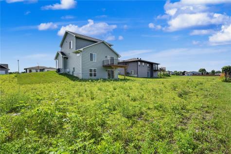 803 Mont Clair Street Solon IA 52333
