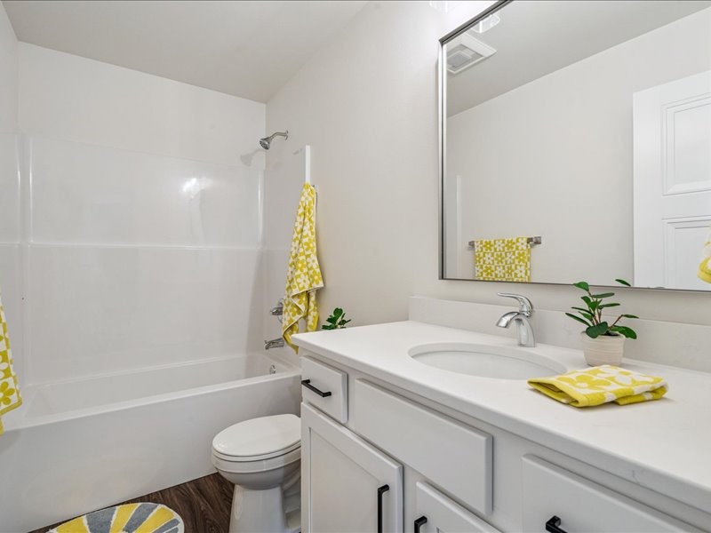 192 Huntington Drive Iowa City IA 52245