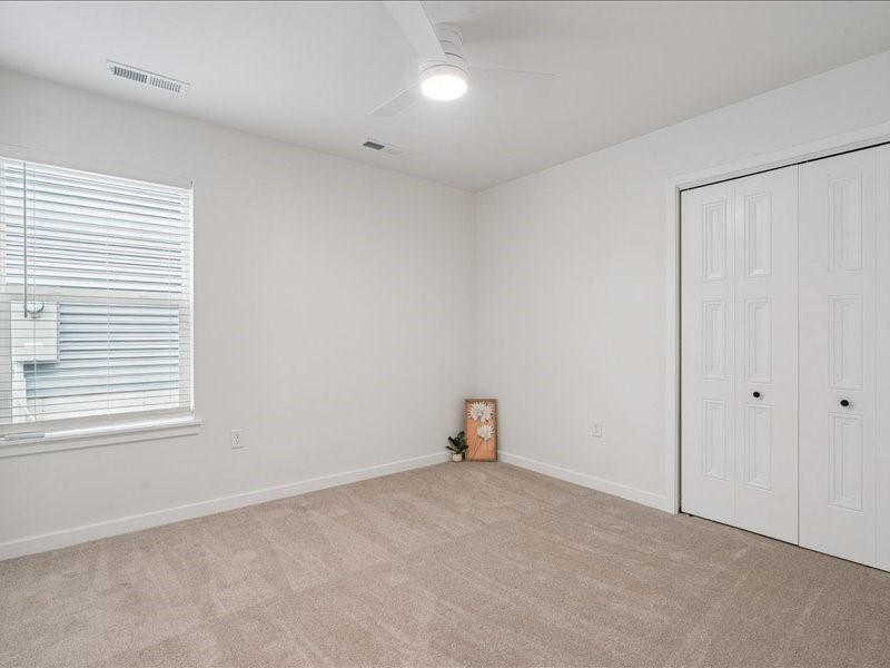 192 Huntington Drive Iowa City IA 52245