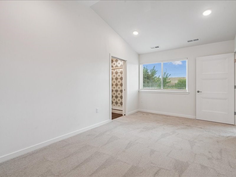 192 Huntington Drive Iowa City IA 52245