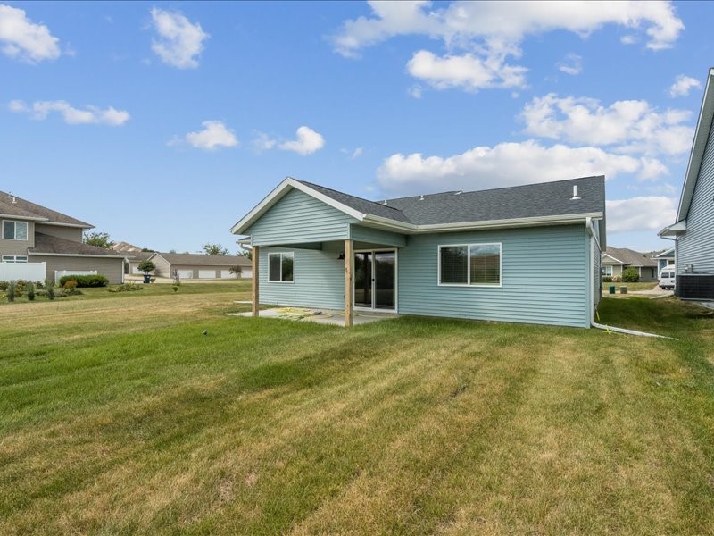 192 Huntington Drive Iowa City IA 52245