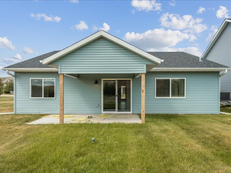 192 Huntington Drive Iowa City IA 52245
